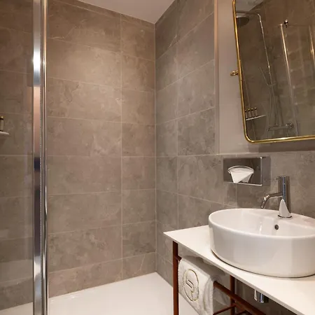 Les Rives Oceanik Otel Paris